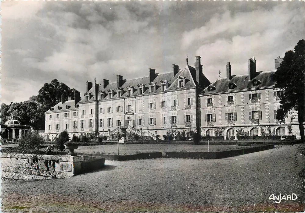 Ménars (Loir-et-Cher) — Schloss. Hauptfassade auf den Parterres — Künstlerische Ausgabe Anjard - Vorderseite