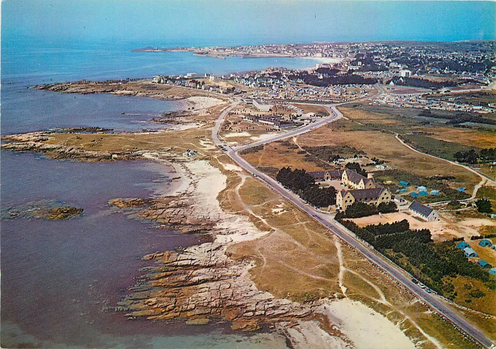 Quiberon (Morbihan) — Colonne de Vacances S.N.C.F. plage de Goviro — Éditeur Pierre Artaud, n° 12/1392 - Vorderseite