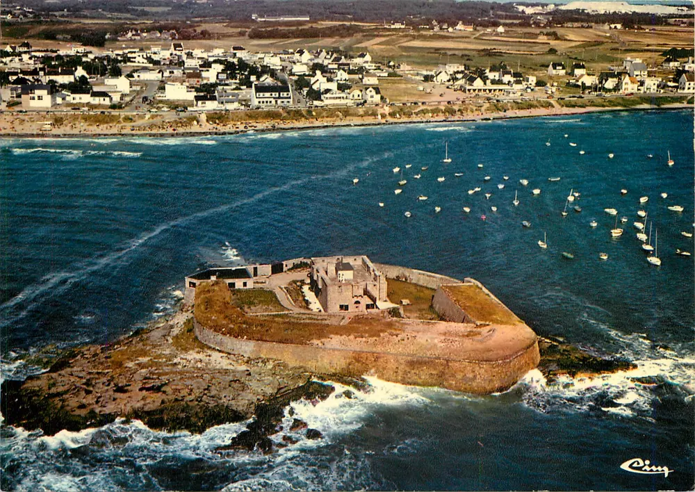 Guidel-Plage (Morbihan) — Luftbild - Le Fort Bloqué — Drucker Combier - Vorderseite