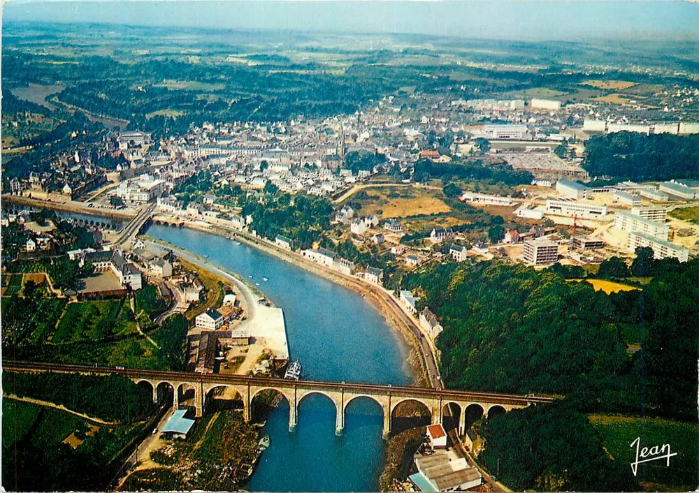 Hennebont (Morbihan) — Vue générale — Les Éditions Jean - Recto