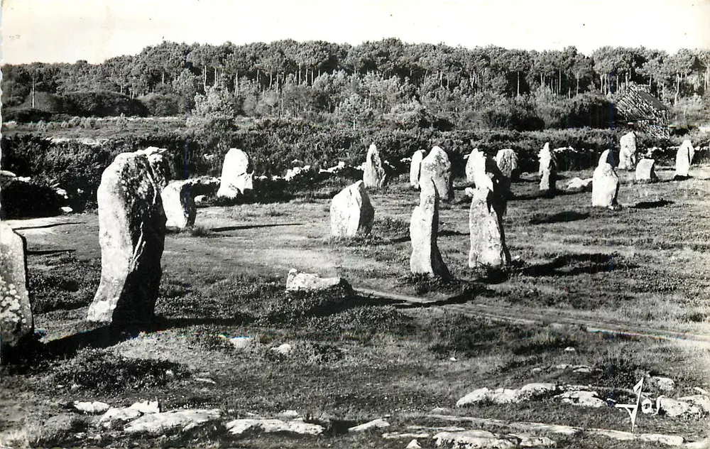 Os alinhamentos de Kermario — Carnac, Morbihan — Edições de Arte JOS, Carnac - Frente