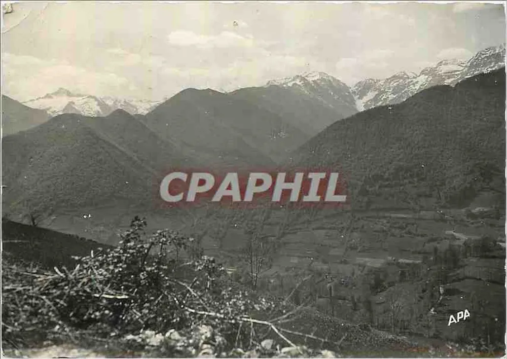 तीन ग्रैंड काउंट्स के पिक्स और वियलार्ड — पुराना पोस्टकार्ड — APA - आगे