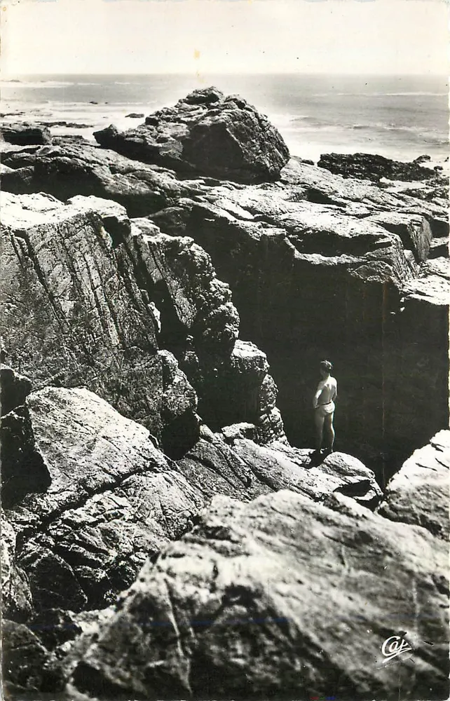 Les Sables-d'Olonne — Eingang zum Puits d'Enfer — Réal-Photo - Vorderseite