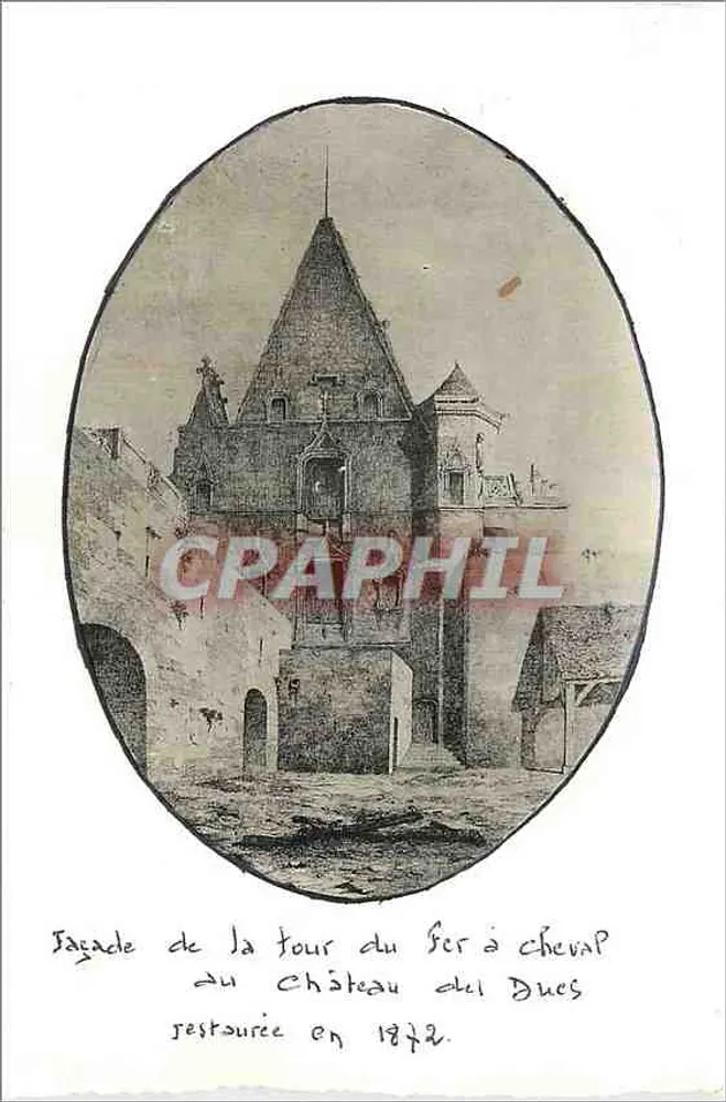 Fassade der Pferdeführer-Turm am Schloss der Herzöge — restauriert 1872 - Vorderseite