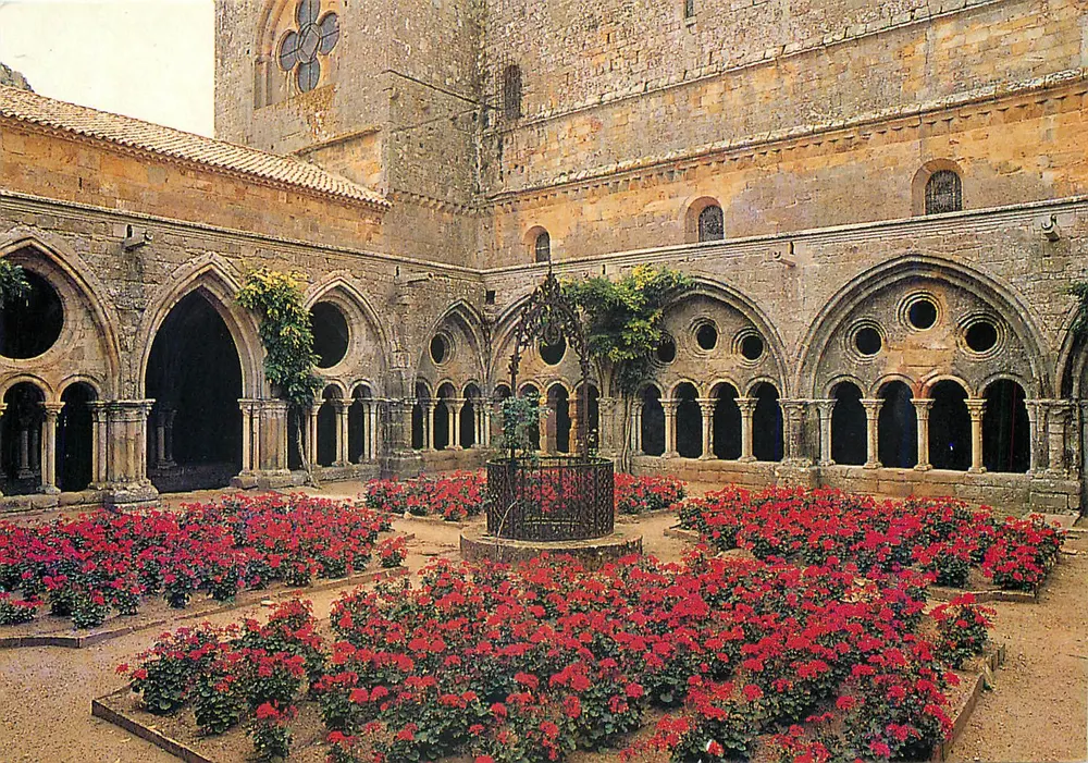Abadia de Fontfroide — O Claustro — Éditions L'Abbaye, n° 11005 - Frente