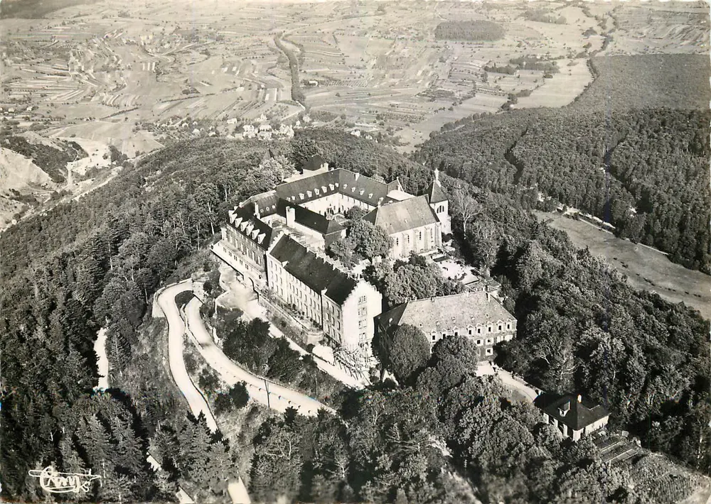 Mont-Sainte-Odile — Luftbild — Éditions Aériennes Combimac - Vorderseite