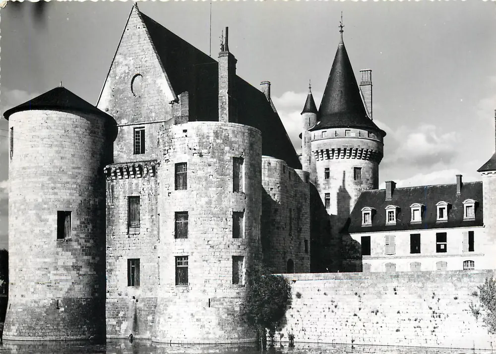 Sully-sur-Loire (Loiret) — Het Kasteel — Uitgaven 'COYIN' - Chambéry - Voorkant