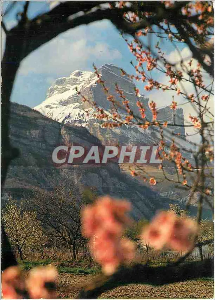 A Dente de Crolles (2066 m) — na primavera - Frente