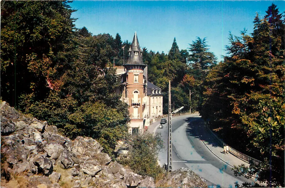 Thermische Station Bagnoles-de-l'Orne — Der Felsen des Hundes — Verlag Artaud Frères - Vorderseite