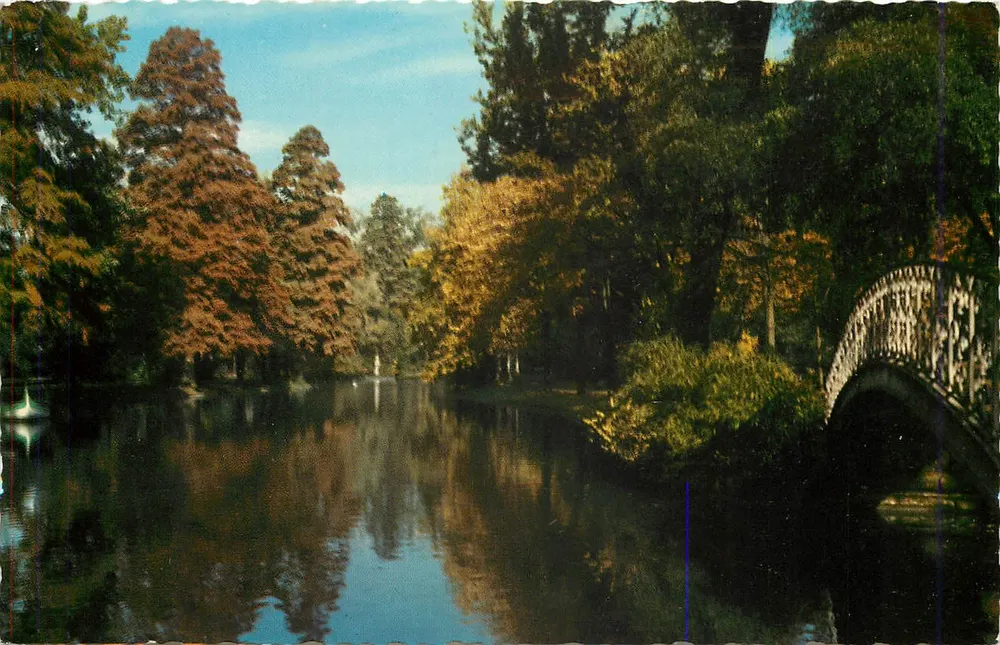 Bordeaux — O rio do Jardim Público — Editor: Couleurs Naturelles, n° 5098 - Frente