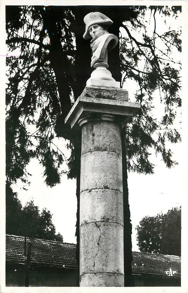 Denkmal des Landungsplatzes Napoleons — 1. März 1815 — Golfe-Juan - Vorderseite