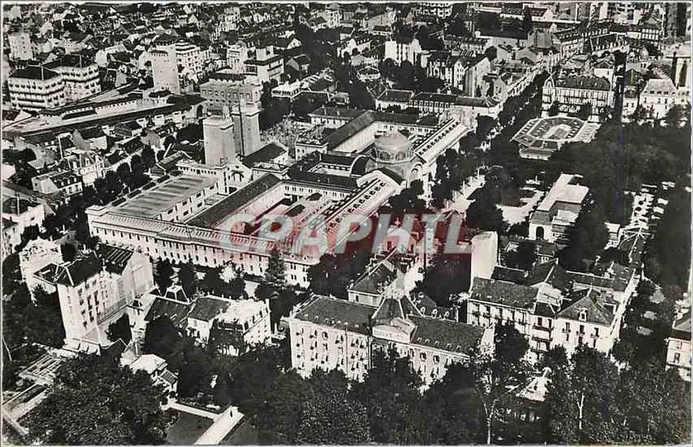 Vichy — Luftbild Erster Plan — Erstklassige Einrichtung — Éditions Mougins Photographe - Vorderseite