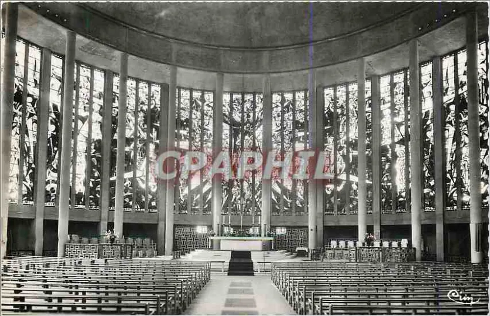 Innenansicht der Kirche Saint-Pierre — Yvetot (Seine-Maritime) — Echte Fotografie - Vorderseite
