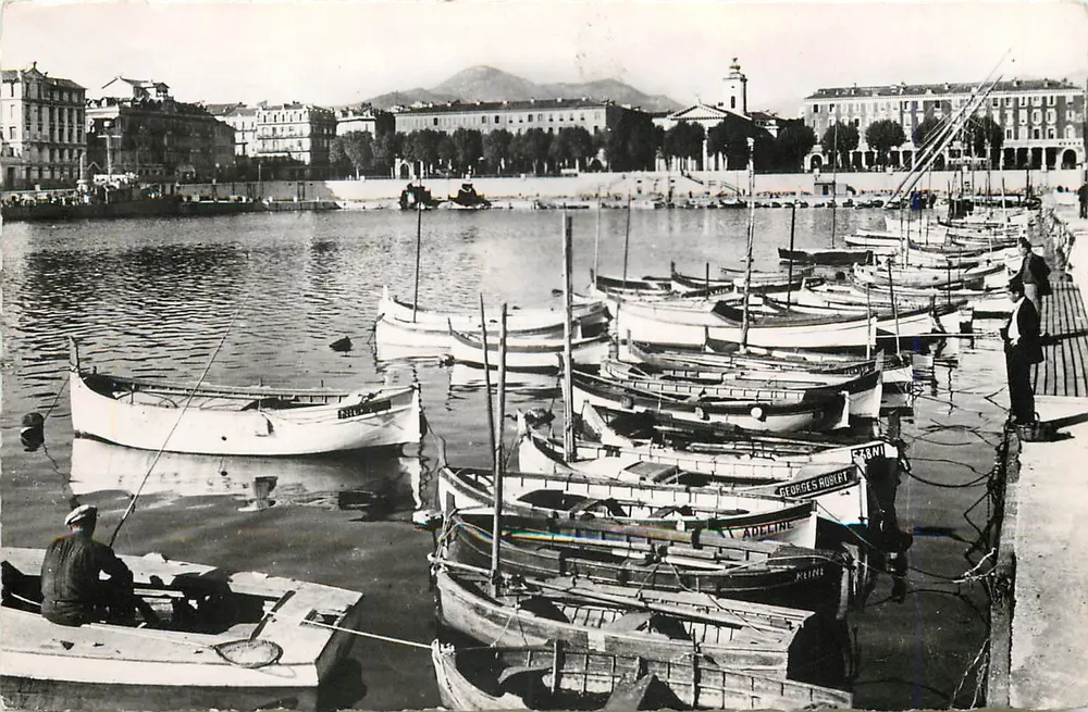 Porto de Nice — vista dos barcos de pesca — Éditions du Globe, reprodução - Frente