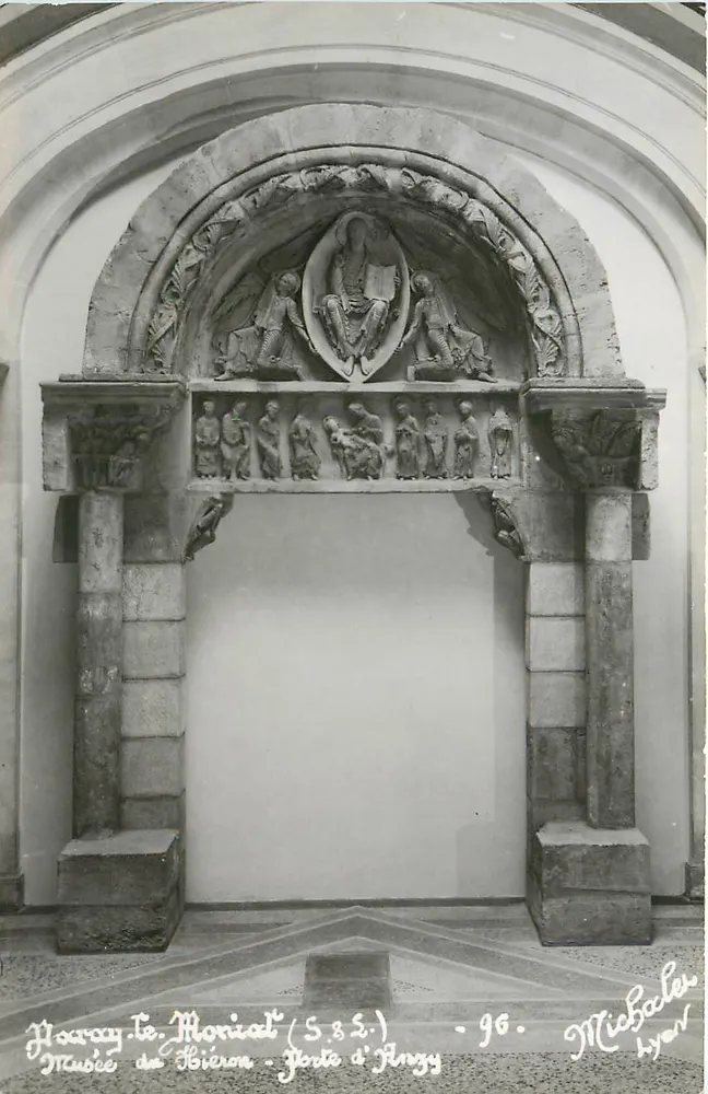 Porta de Anjy — Museu dos Hériers — Noray-le-Morinat (S. & S.) — Michallet Lyon - Frente
