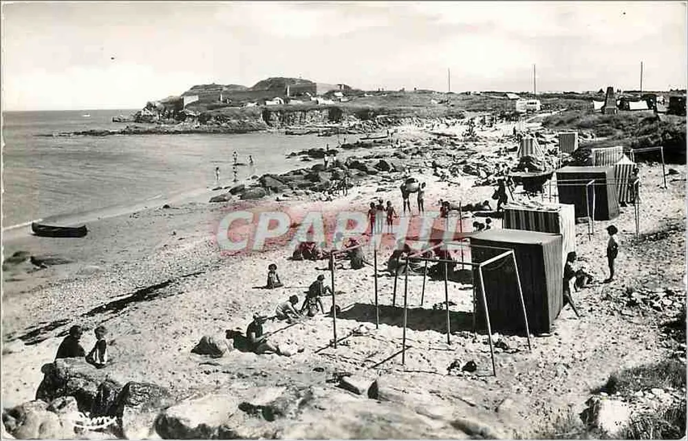 Quiberon (Morbihan) — Place des Emigrés - Port Haliguen — Fotograf Combier (S.-et-L.) - Vorderseite