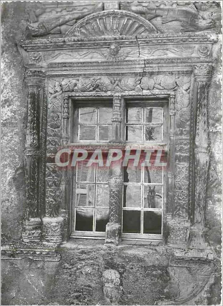 Renaissance-Fenster — Rougiers — LE VAR TOURISTIQUE - Vorderseite