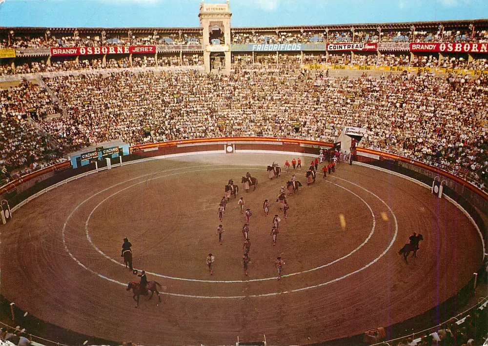 Plaza de Toros — corrida de touros — Éditions BOHIGAS, Barcelone - Frente