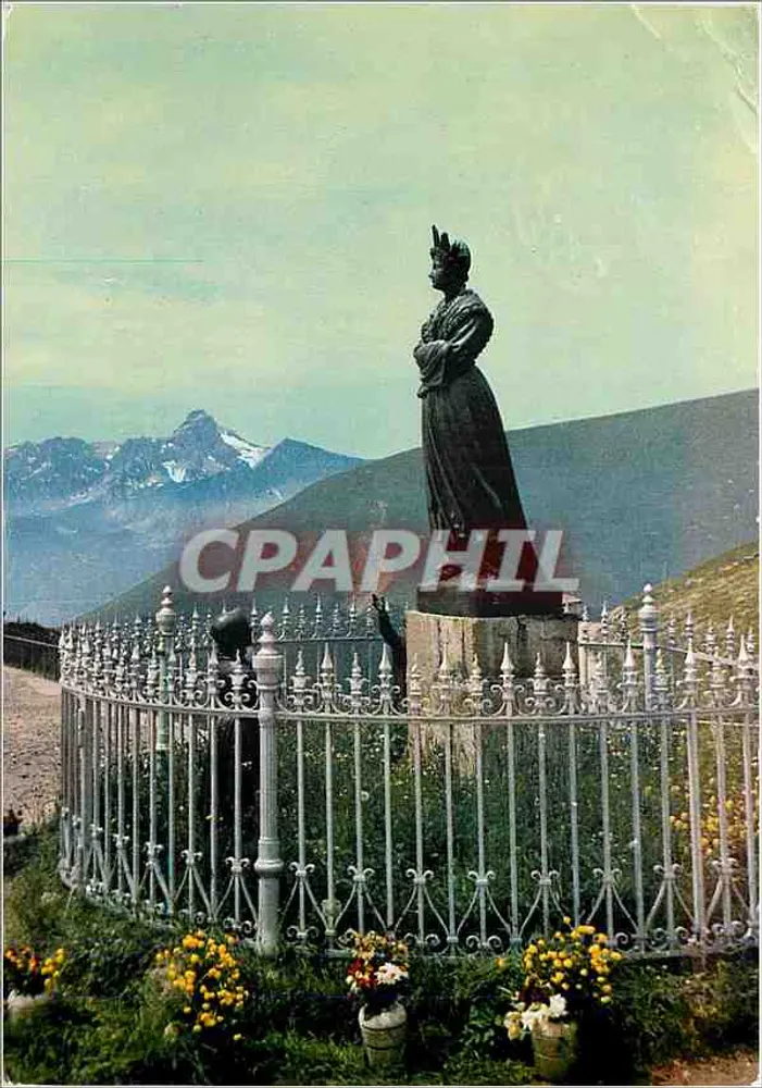 Estatua da Virgem — Último olhar da Virgem — Santuário de La Salette - Frente