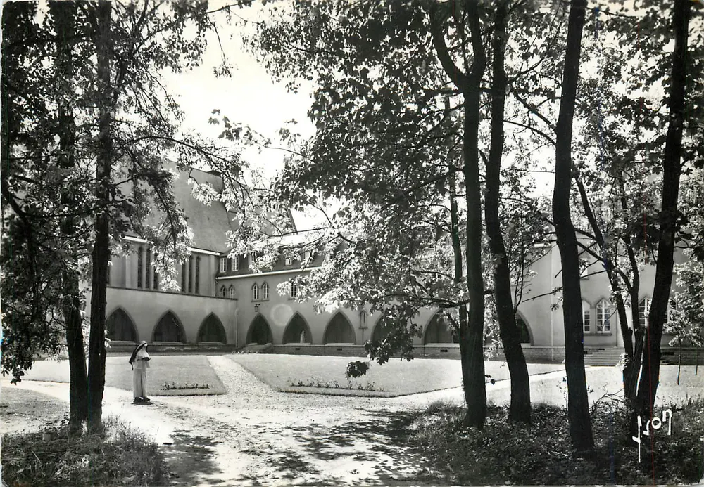 Institut Saint-Dominique — Prieuré N.D. de Toutes Grâces — Mortefontaine (Oise) — Éditions d'Art Yvon - Vorderseite