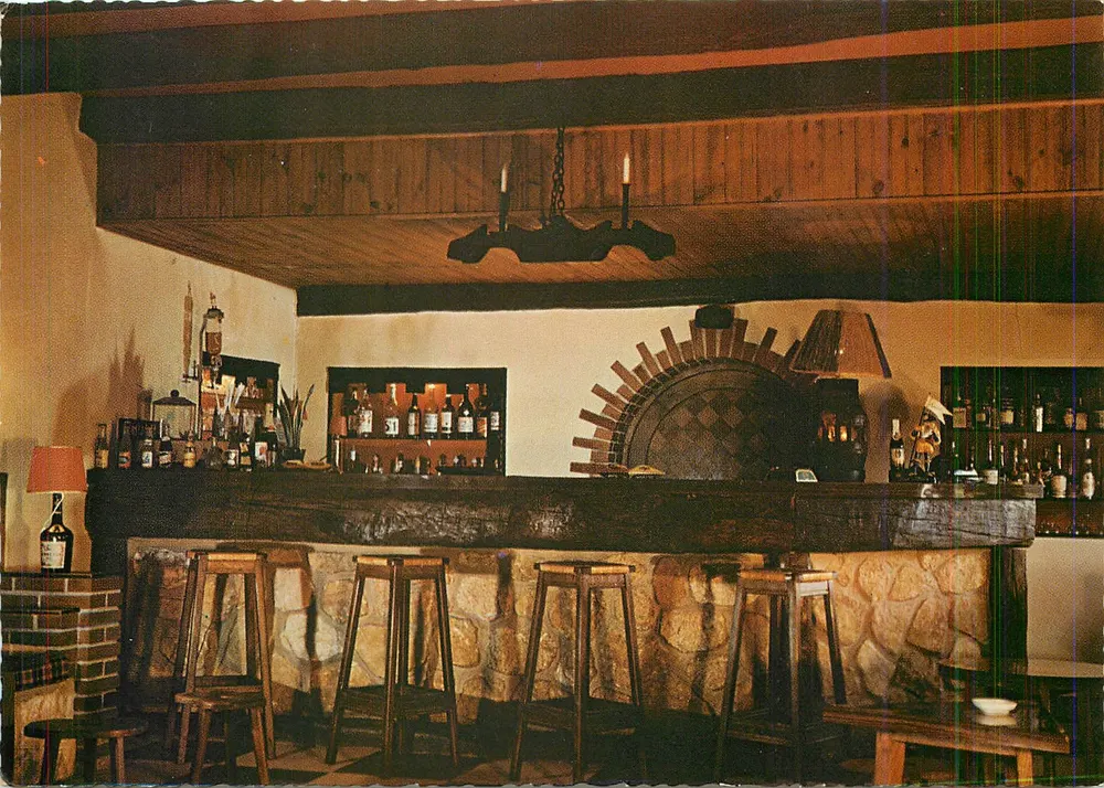 Gasthof «Les Zéros» — Der Bar — Éditions Stoffel & Maur 1944 - Vorderseite