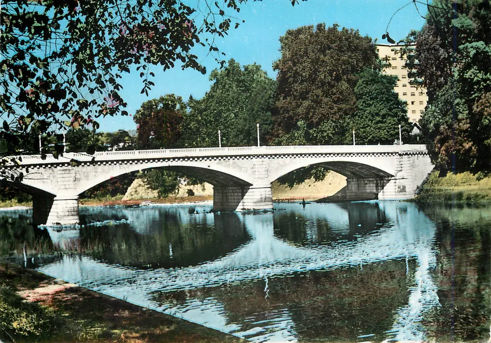 Besançon (Doubs) — Ponte da República — Editor do Modelo - Frente