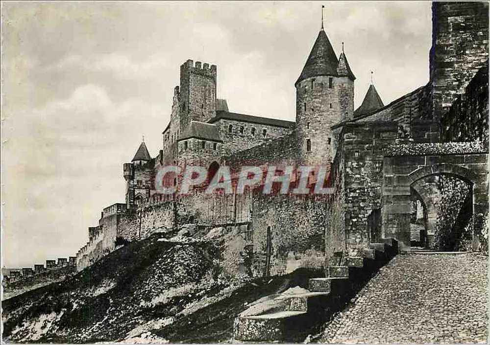 Cidade de Carcassonne — A Porta de Aude — editor Serv. Commercial Monumental, Paris - Frente