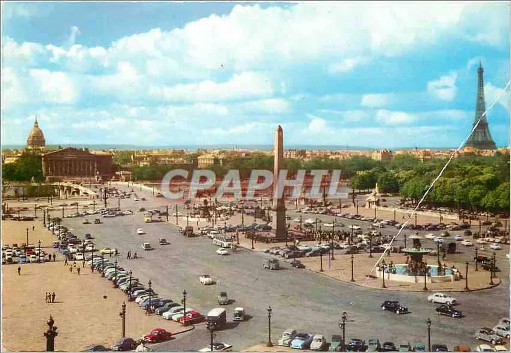 Paris - Praça da Concórdia — vista panorâmica com o Obelisco, os Inválidos e a Torre Eiffel — Les Éditions Parisiennes - Frente