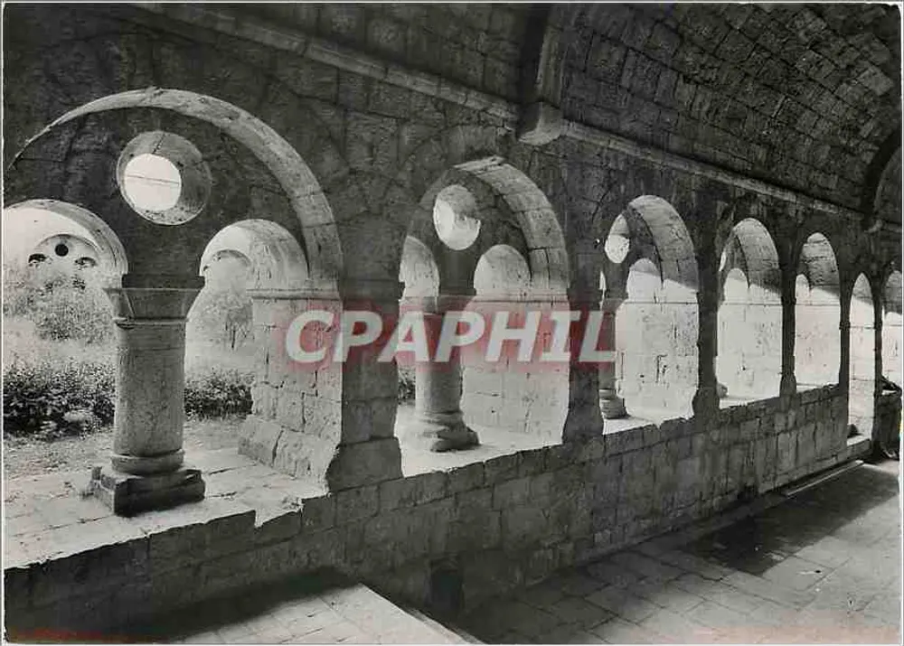 Le Thoronet (Var) - Die Abtei (1160-1175) - Die Ostgalerie des Klausurhofes - Vorderseite
