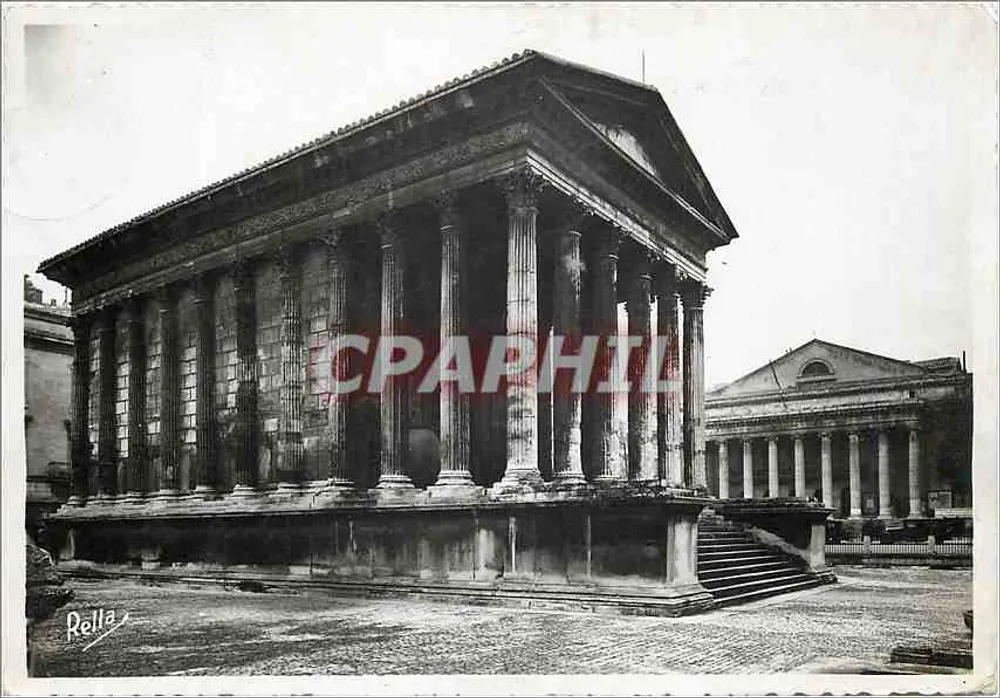 Nîmes (Gard) — A Casa Quadrada (monumento romano) — Reella - Frente