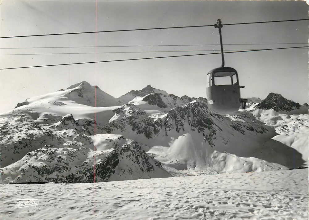 Die höchste Station Europas — Lac de Tignes - 2100 m. (Savoie) — Télécabine de la Tovière und Panorama über die Massifs der Grande Motte — Photodit, 1004 - Vorderseite