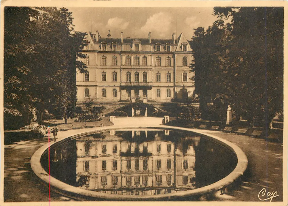 Le Mans — Parque de Tessé — O Museu e o Lago — C. des Arts Photomécaniques - Frente