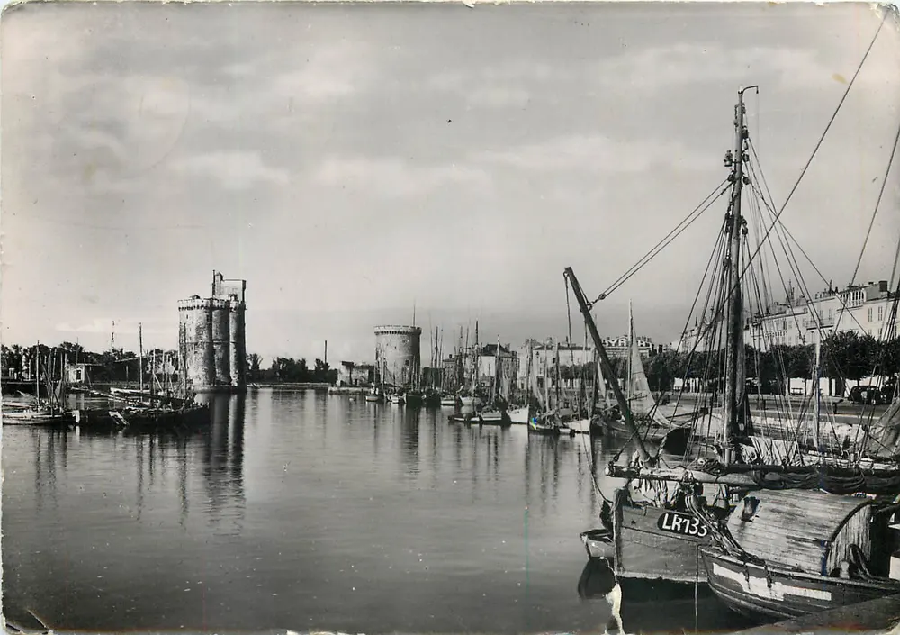 La Rochelle (Charente-Maritime) — Le Vieux Port — Éditeur : La Lanterne - Recto