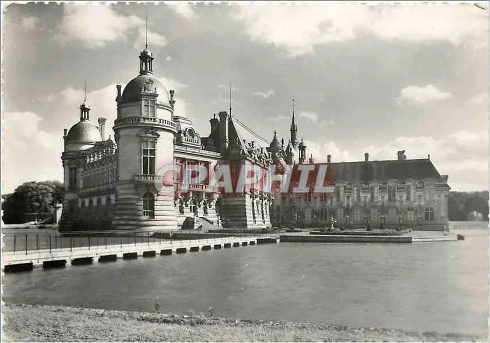Castelo de Chantilly — Vista do lado Noroeste — Edições Jean Bernard, Chantilly - Frente