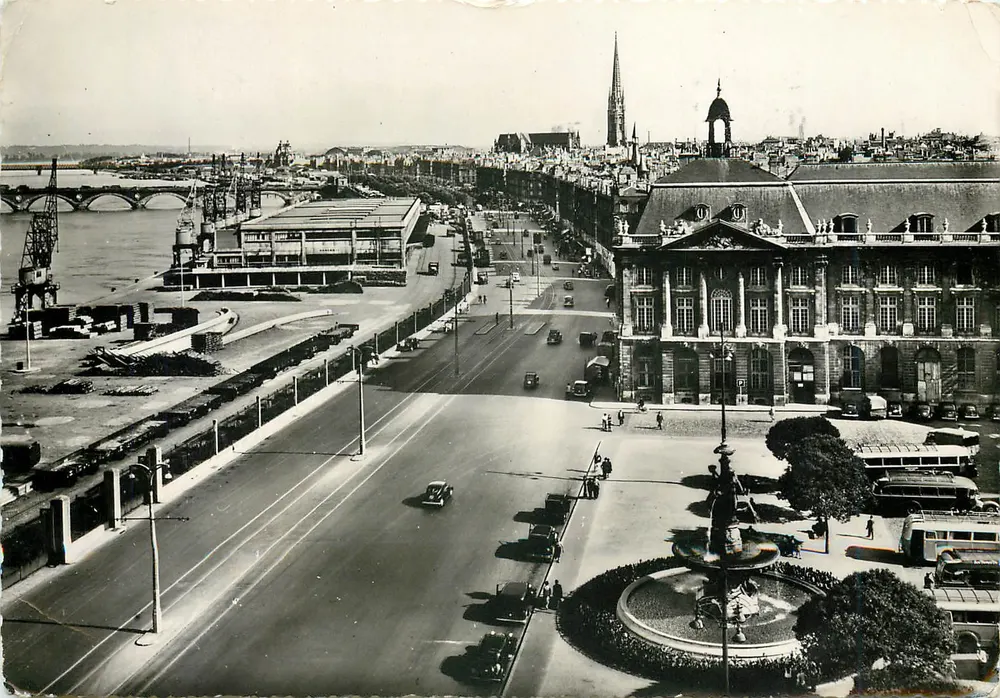 Bordeaux — Quai Richelieu — Fontaine des Trois Grâces — Éditions BLOC Frères - Vorderseite