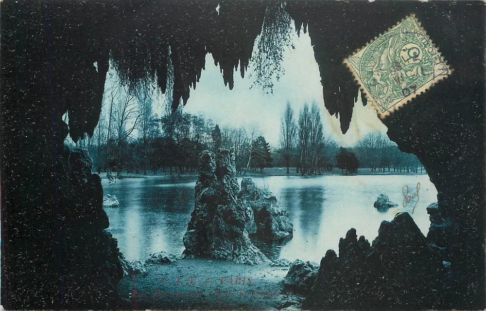 Les Dombes — Gruta da Gruta — C.F.37 — Paris - Frente