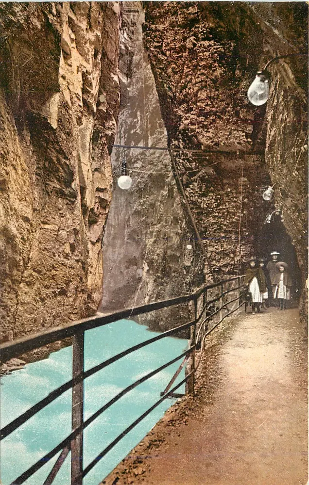 Entrada da Aareschlucht — vista do caminho e do rio — Entita Photolobe, Zurique, n° 786 - Frente
