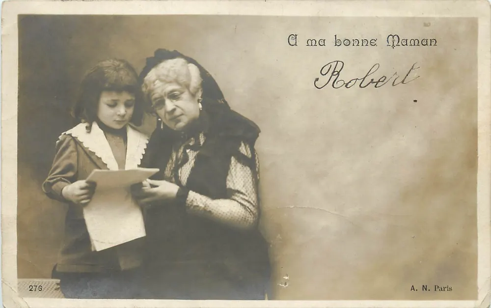 Mulher e criança lendo juntas — A minha querida Mamãe, Robert — A. N. Paris, n° 278 - Frente