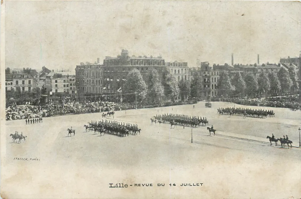 Lille - Revista do 14 de julho — Staerck, Paris - Frente