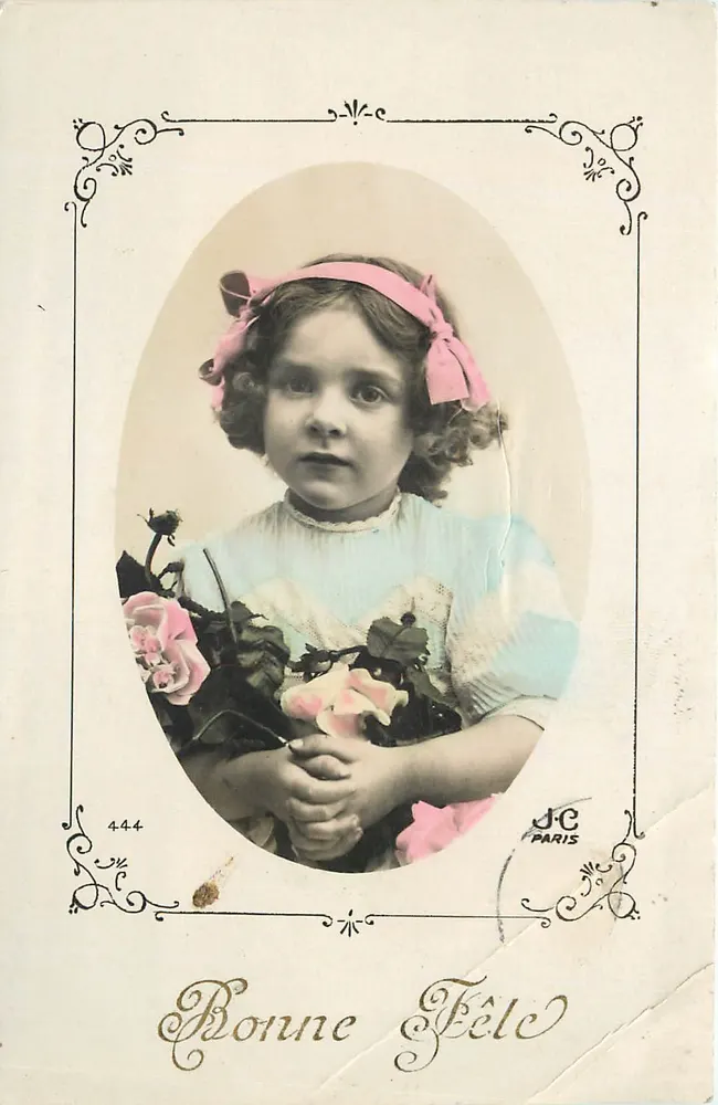 Menina com buquê de rosas — Bonne Fête — JC PARIS n°444 - Frente