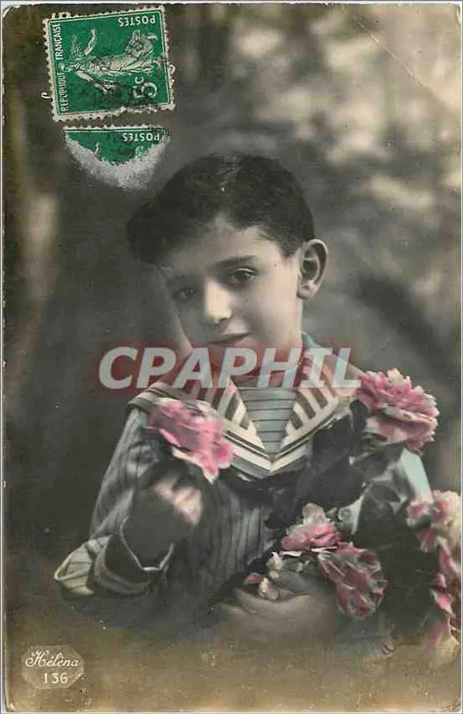 Criança em uniforme marítimo — com buquê de flores — editor Kelenia, n°136 - Frente
