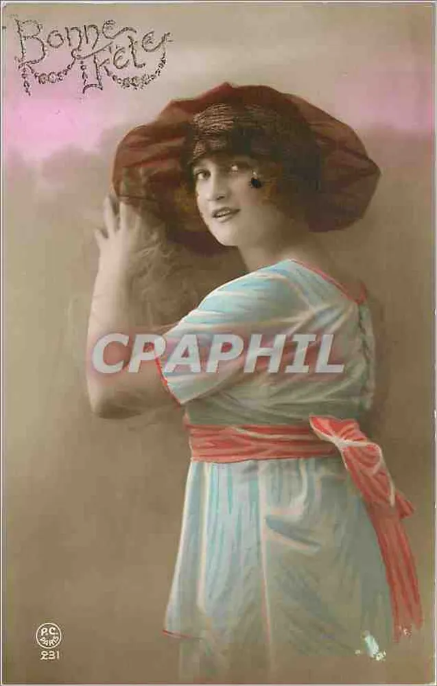 Mulher com vestido azul e chapéu vermelho — Boa festa — Boa Festa, edição RC 231 - Frente