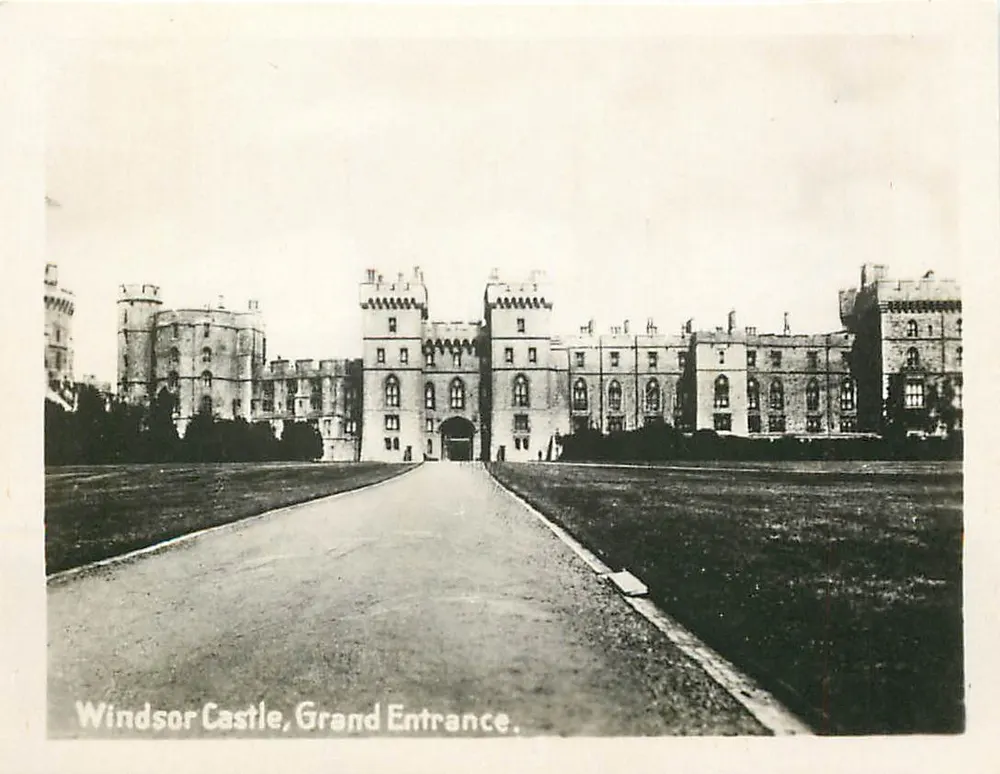 Windsor Castle, Grand Entrance — éditeur non indiqué, n° de série non visible - Recto