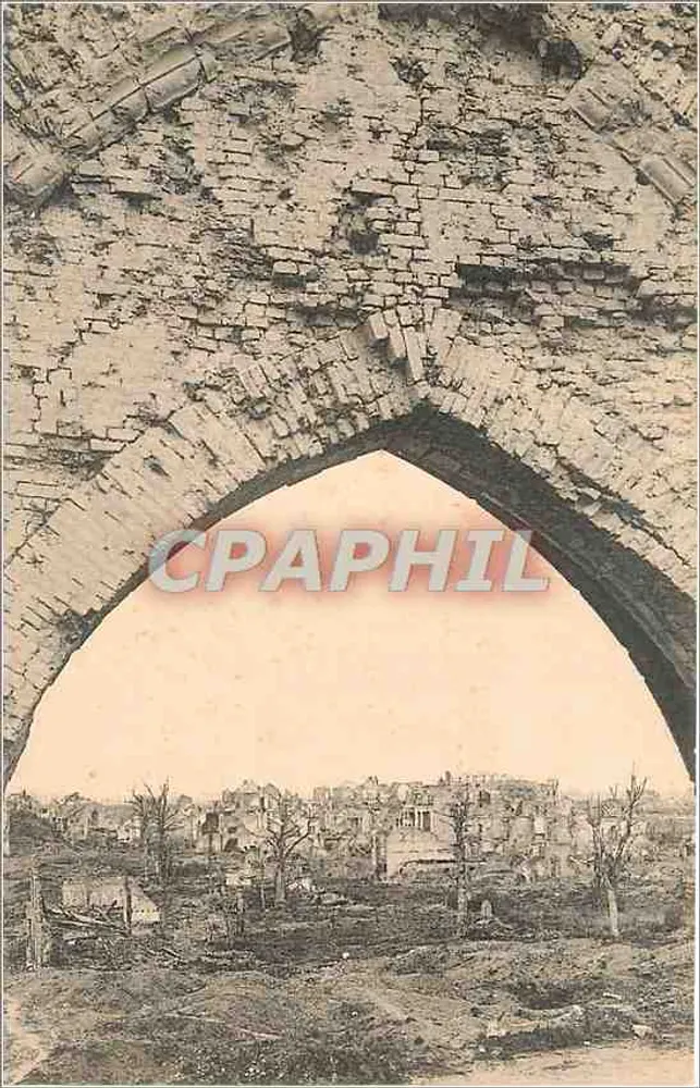 Ruinen von Ypres — 1914-18 — Aufnahme von der Hallenturm - Vorderseite