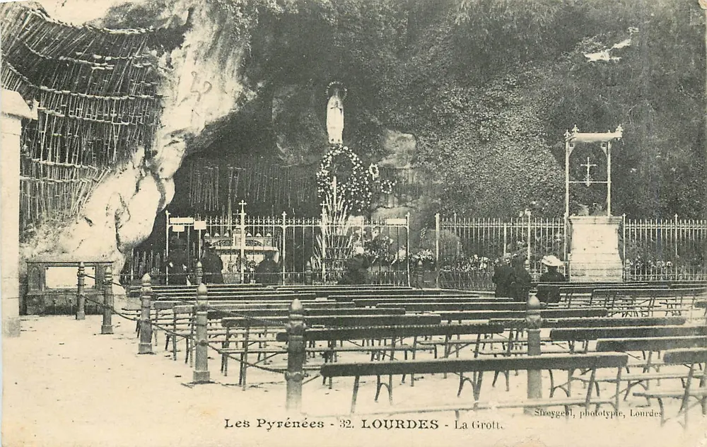 Lourdes - A Gruta — Estátua da Virgem — Streygool, fototipia, Lourdes - Frente