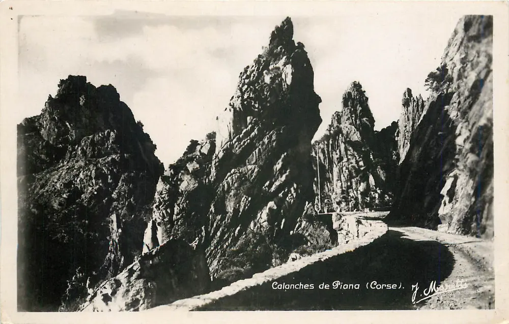 Calanches de Piana (Córsega) — vista panorâmica das falésias — J. Moretti - Frente