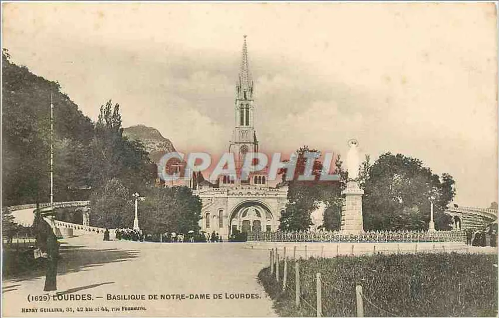 Lourdes — Basilique de Notre-Dame de Lourdes — Henry Guillere, 31, 42 bis et 44, rue Fonneuve - Recto