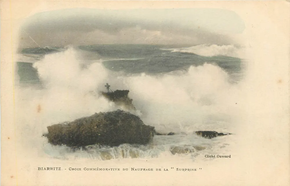 Biarritz - Croix commémorative du naufrage de la "Surprise" — Cliché Ouvrard - Recto