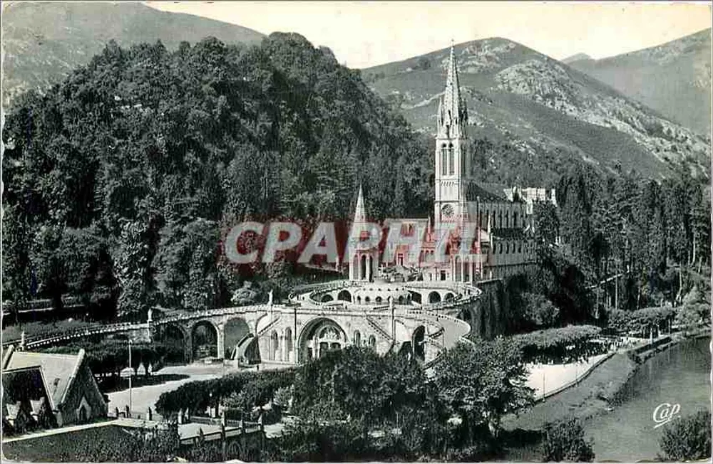 Lourdes — A Basílica e o Gave — Cap - Frente