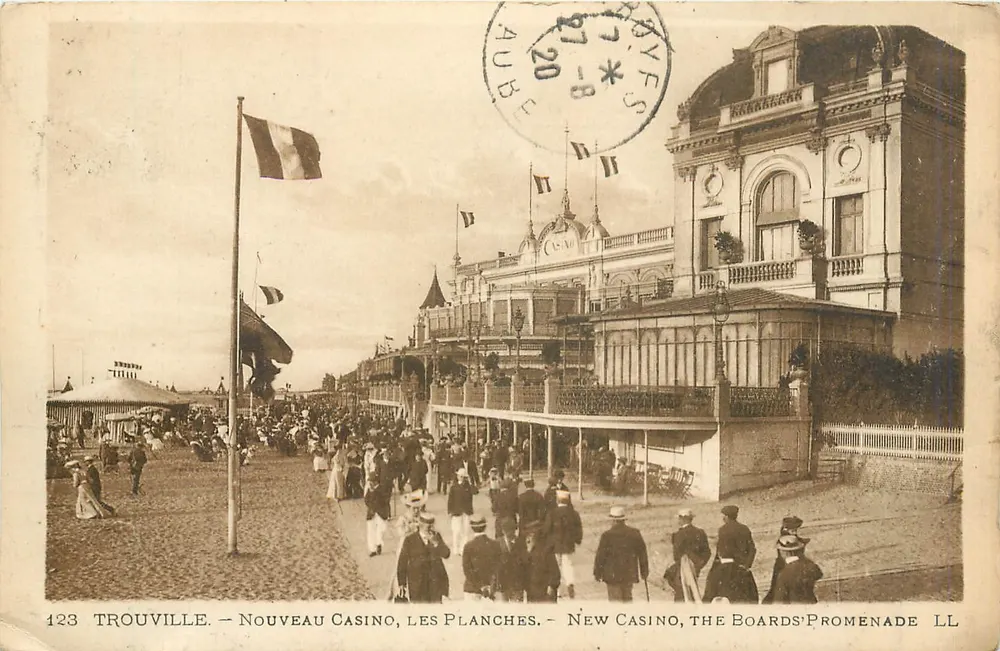 Trouville — Nouveau Casino, Les Planches — Imp. Lévy Fil & Cie - Recto